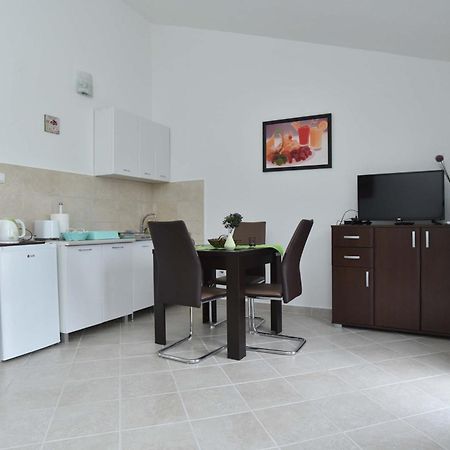 Vila Lucice Petrovac Bagian luar foto
