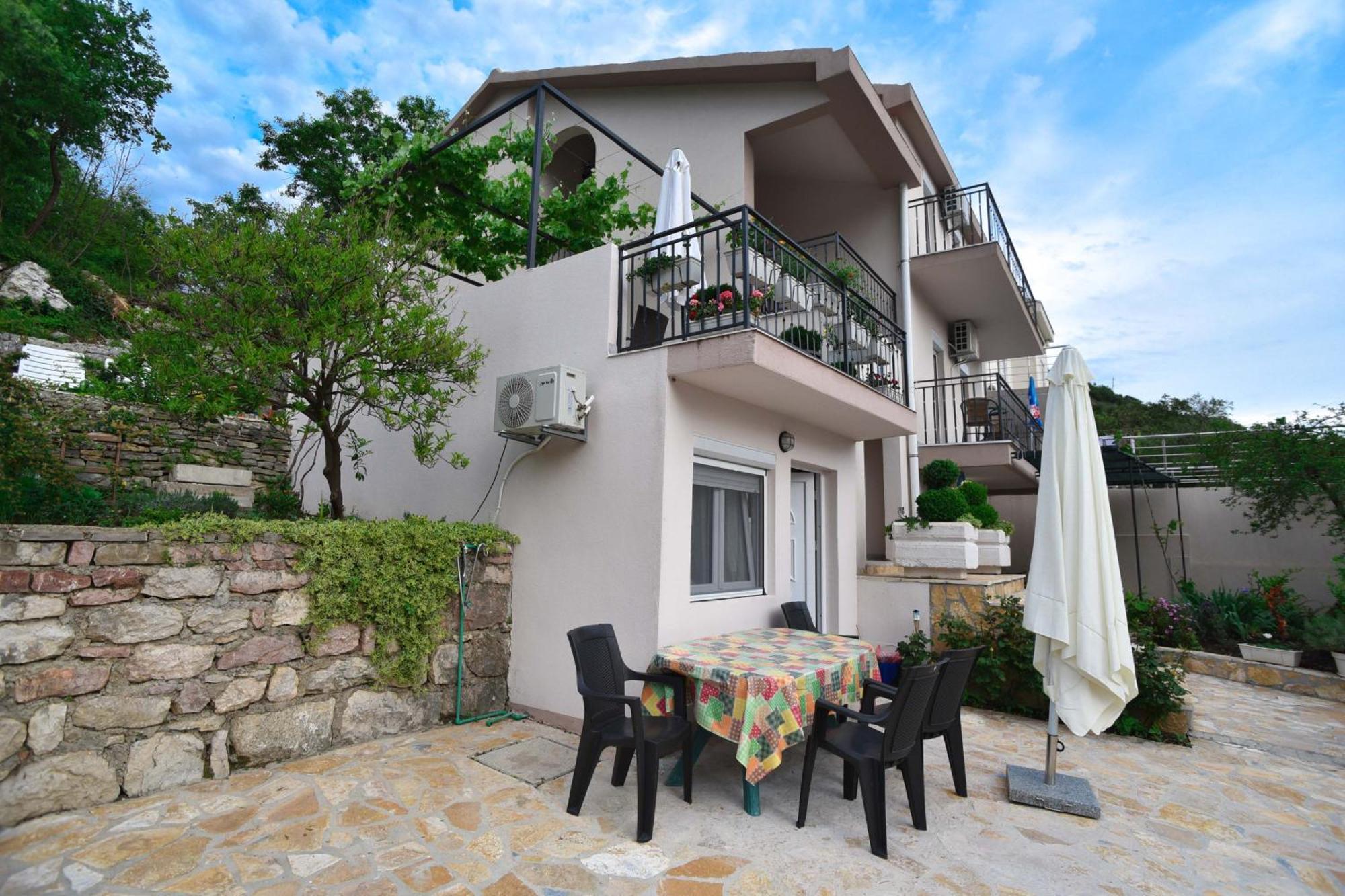 Vila Lucice Petrovac Bagian luar foto