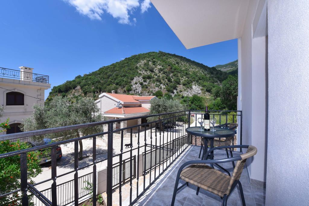 Vila Lucice Petrovac Bagian luar foto