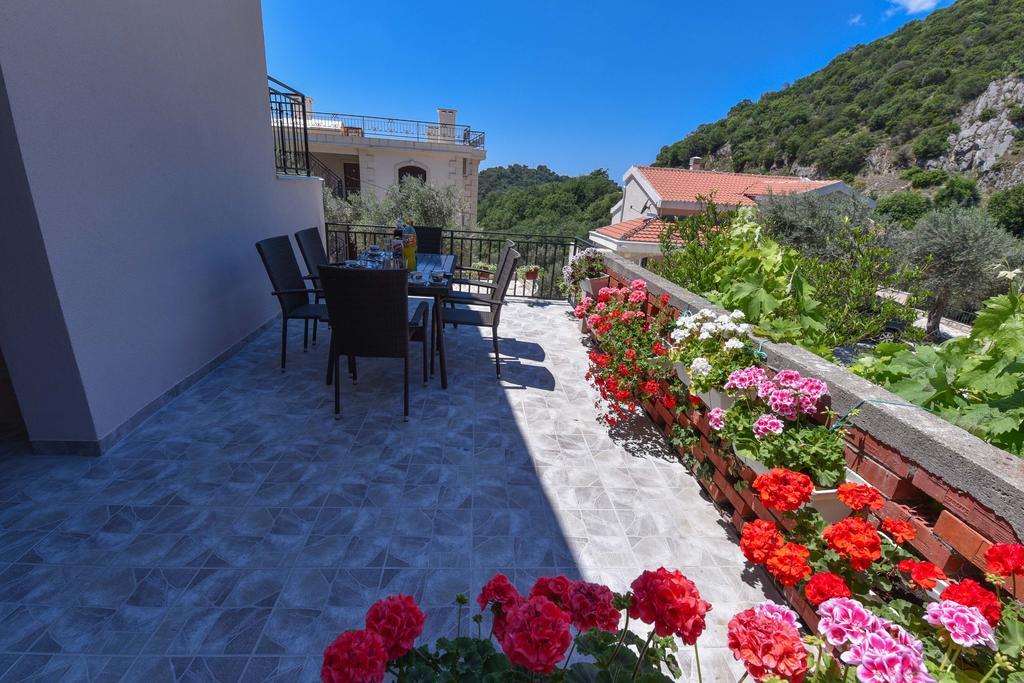 Vila Lucice Petrovac Bagian luar foto