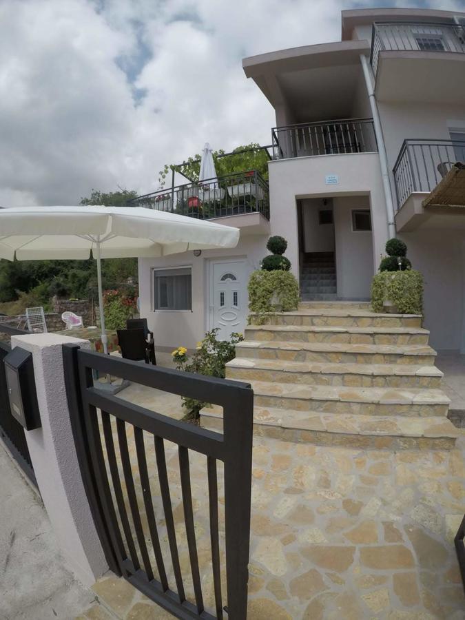 Vila Lucice Petrovac Bagian luar foto