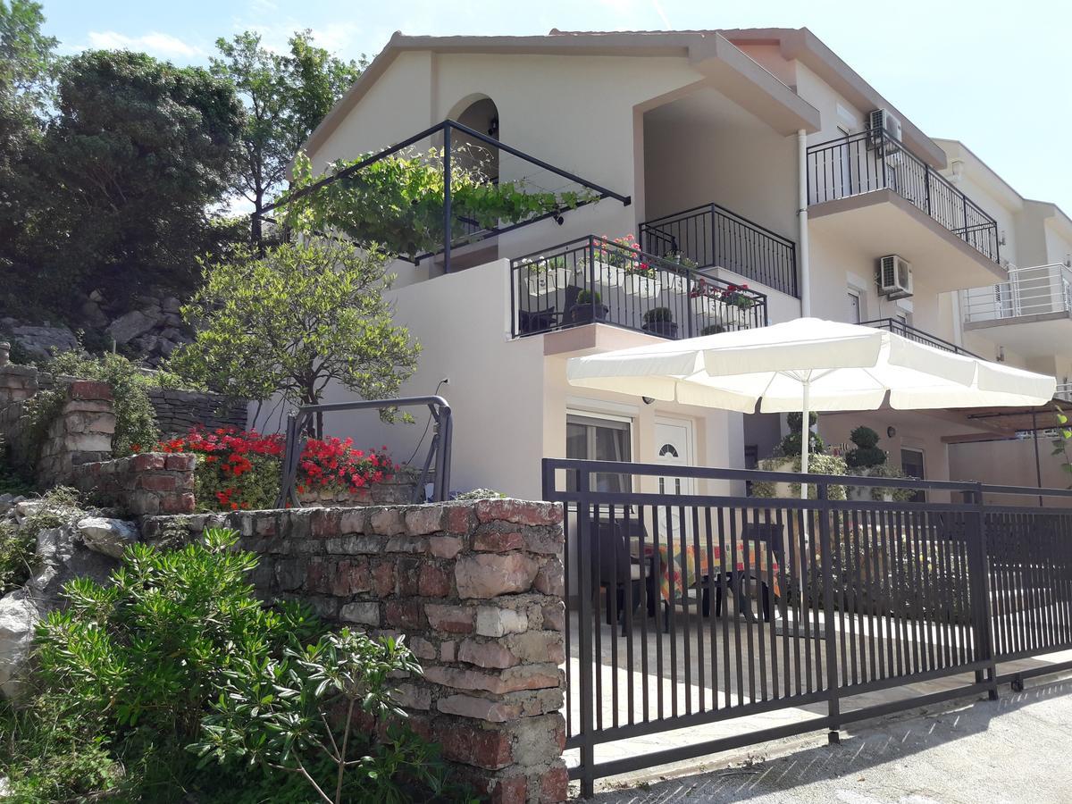 Vila Lucice Petrovac Bagian luar foto